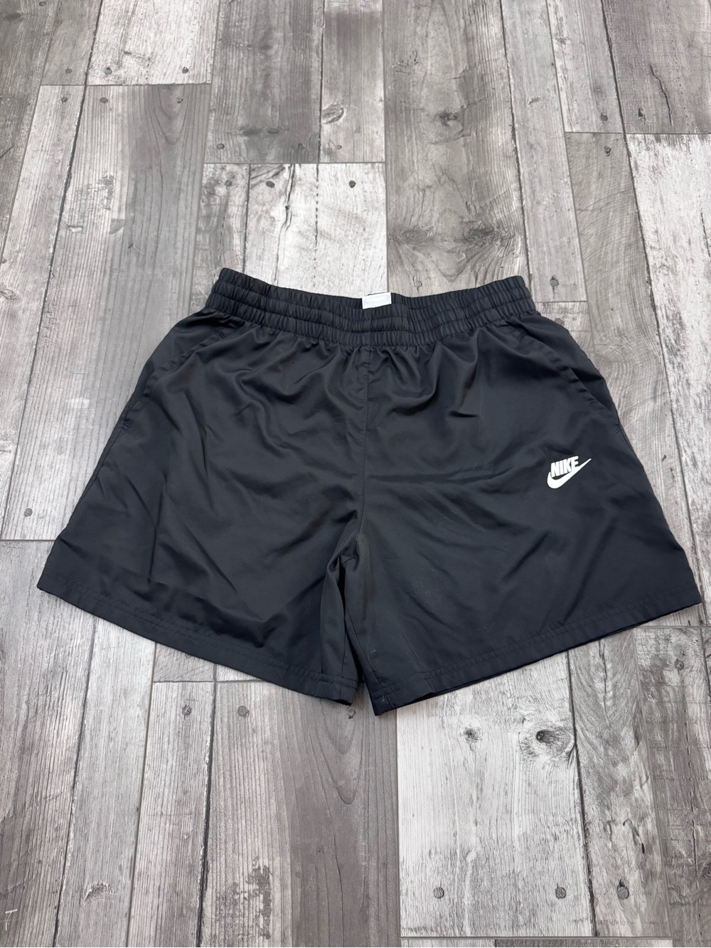 Nike Club Flow Shorts Mens Large Black White Above The Knee XL Pockets 5”
